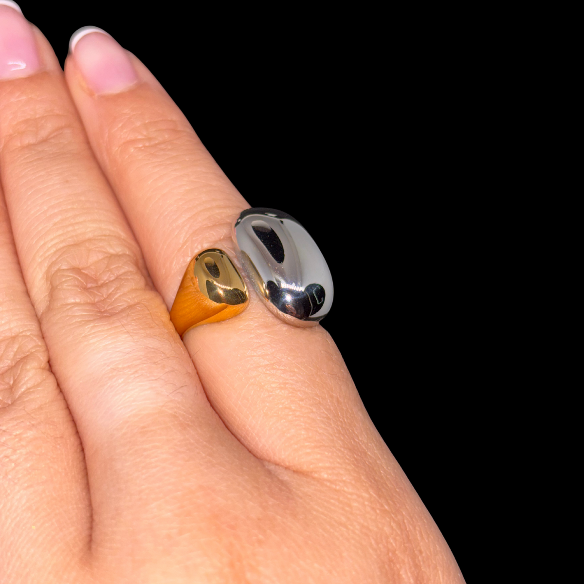 Aurora Pebble Ring