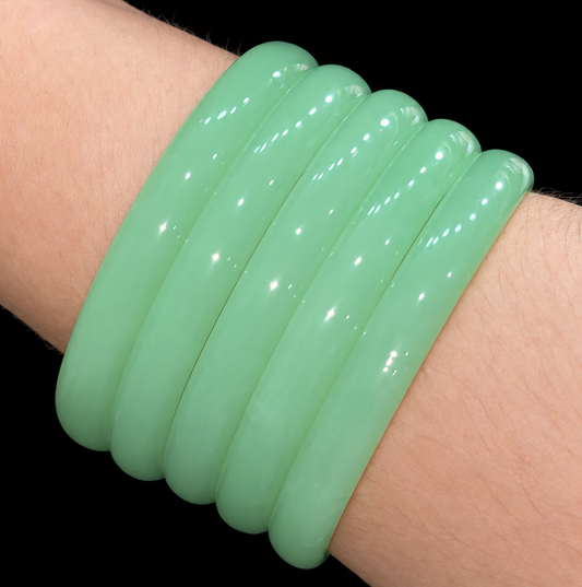 Brisa Glass Bangle